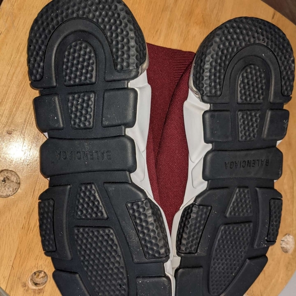 Shoes - Picture 5 of 5